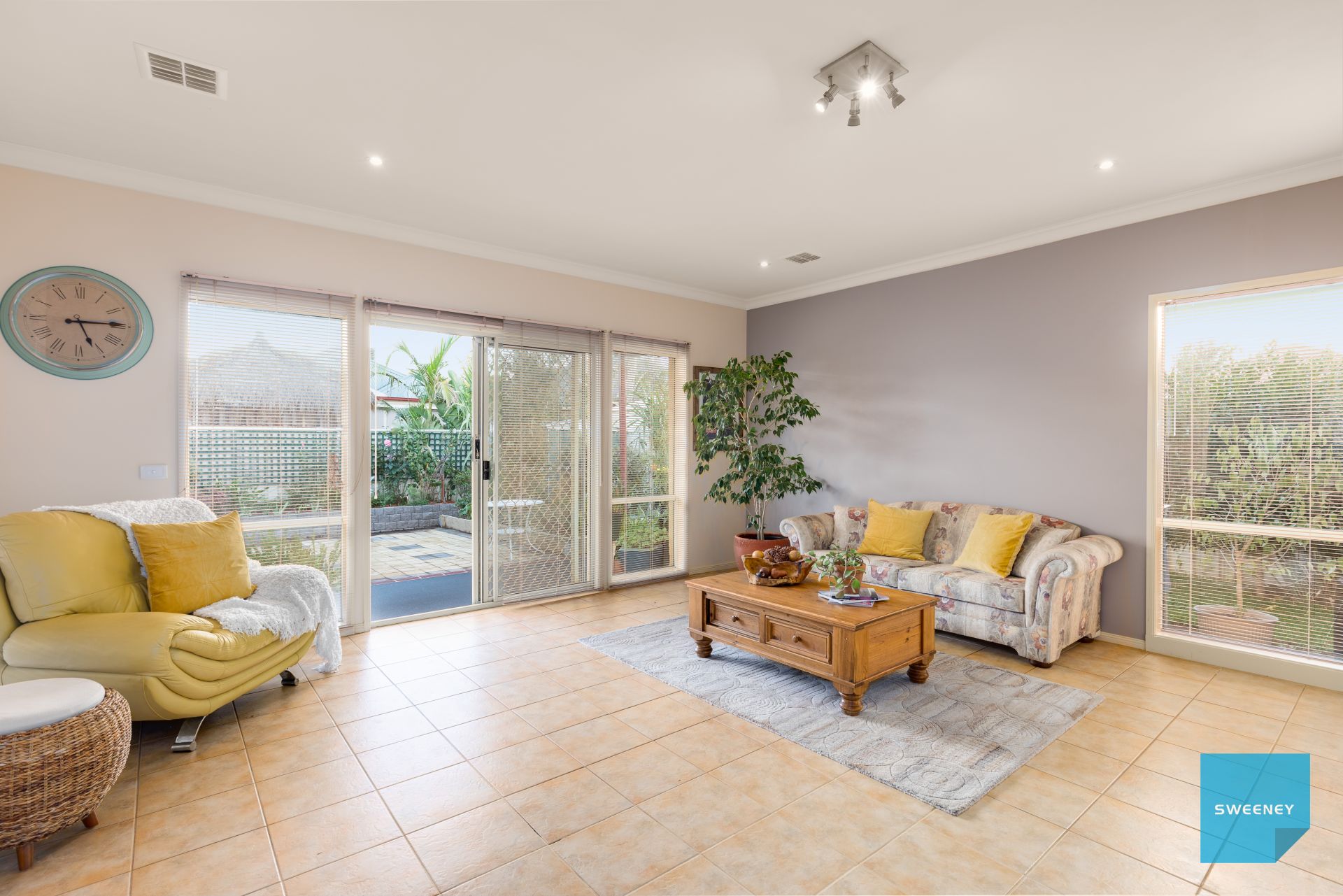 13 Barn Elms Parade, Caroline Springs - Thumbnail 4