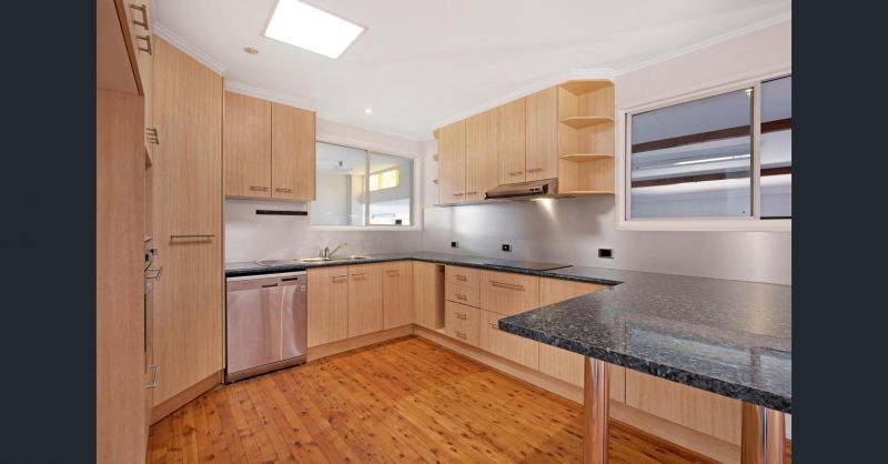 7 Priest Street, Rockville QLD, Rockville - Thumbnail 3