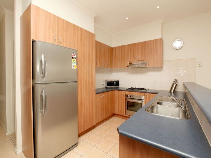 6 Millstream Way, Caroline Springs - Thumbnail 4