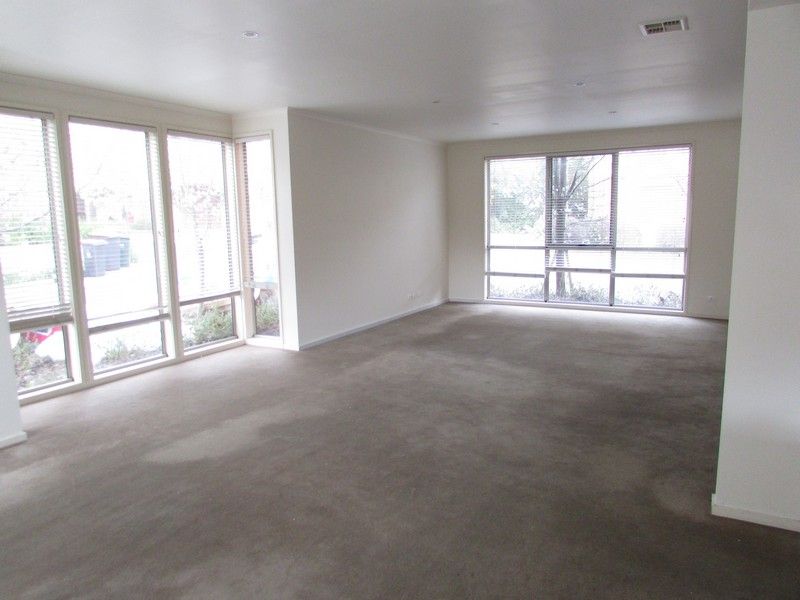**Super Spacious Townhouse**