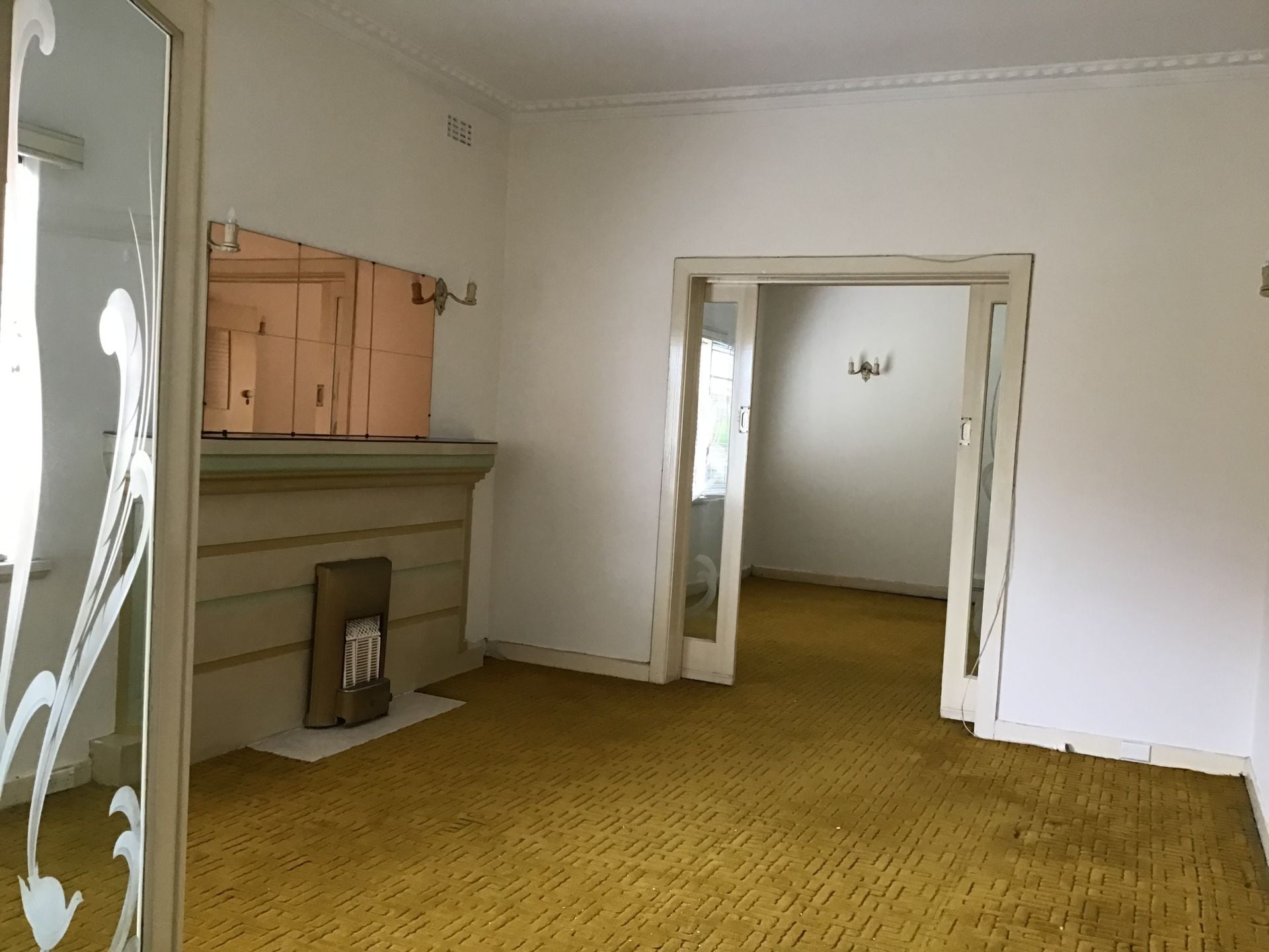 Spacious Art Deco House - 10 Month Lease Only