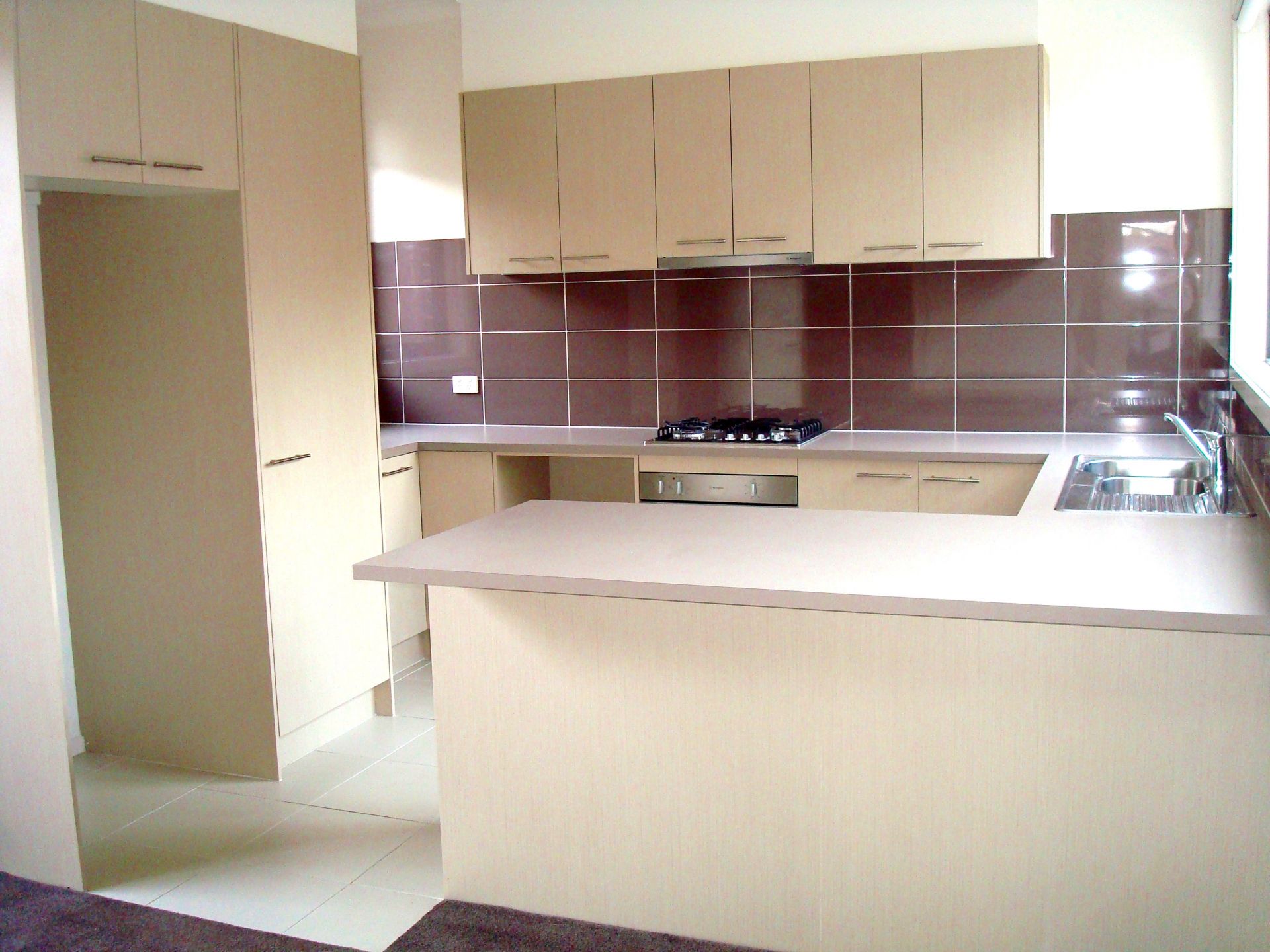 As-New 4 Bedroom Townhouse with Study!