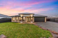 5 Annie Avenue, Lang Lang VIC
