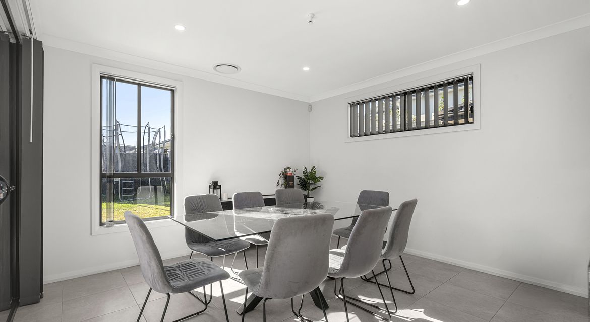 Austral 10 Crusader Street