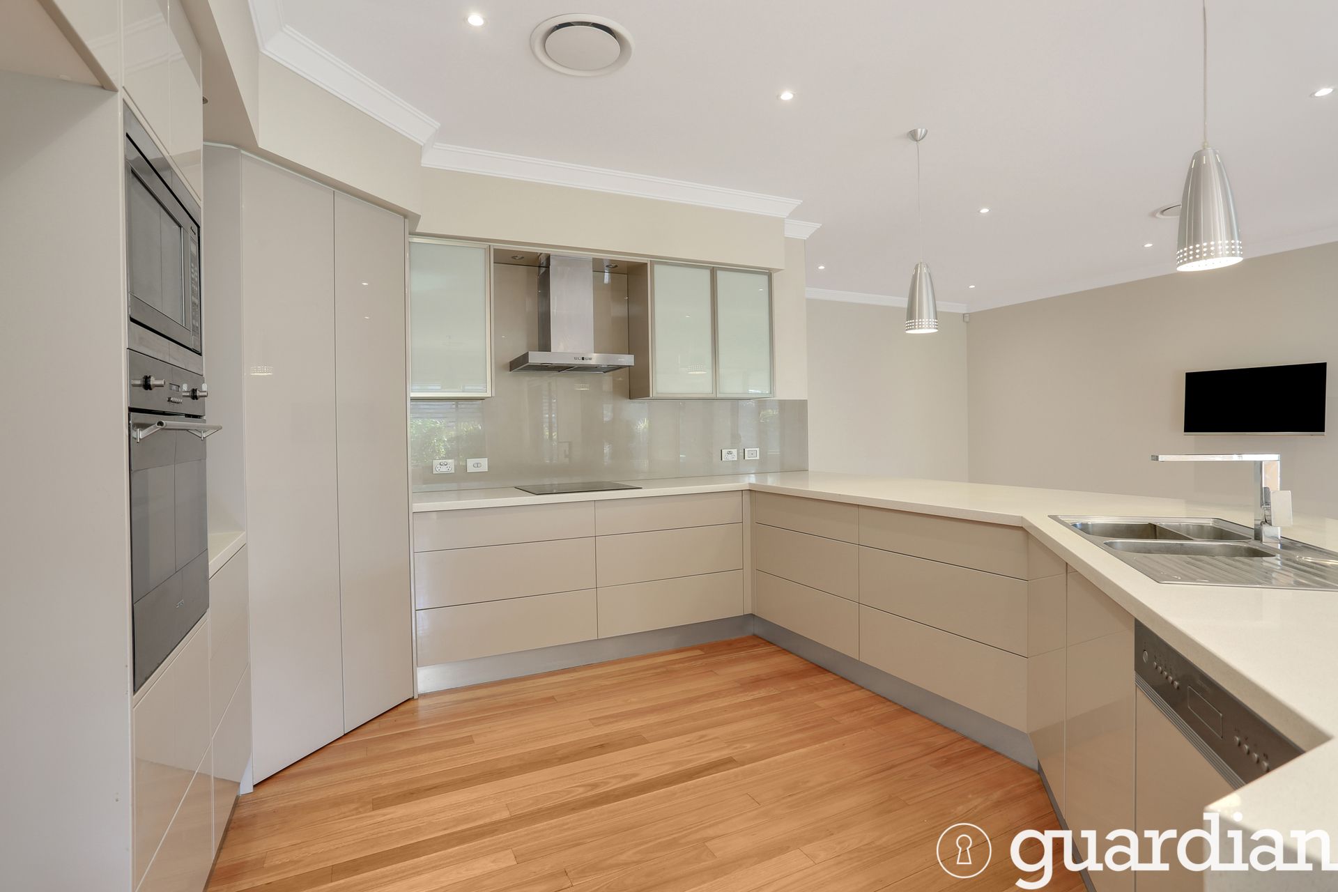 18 Ashmead Avenue Castle Hill NSW, Castle Hill - Thumbnail 4