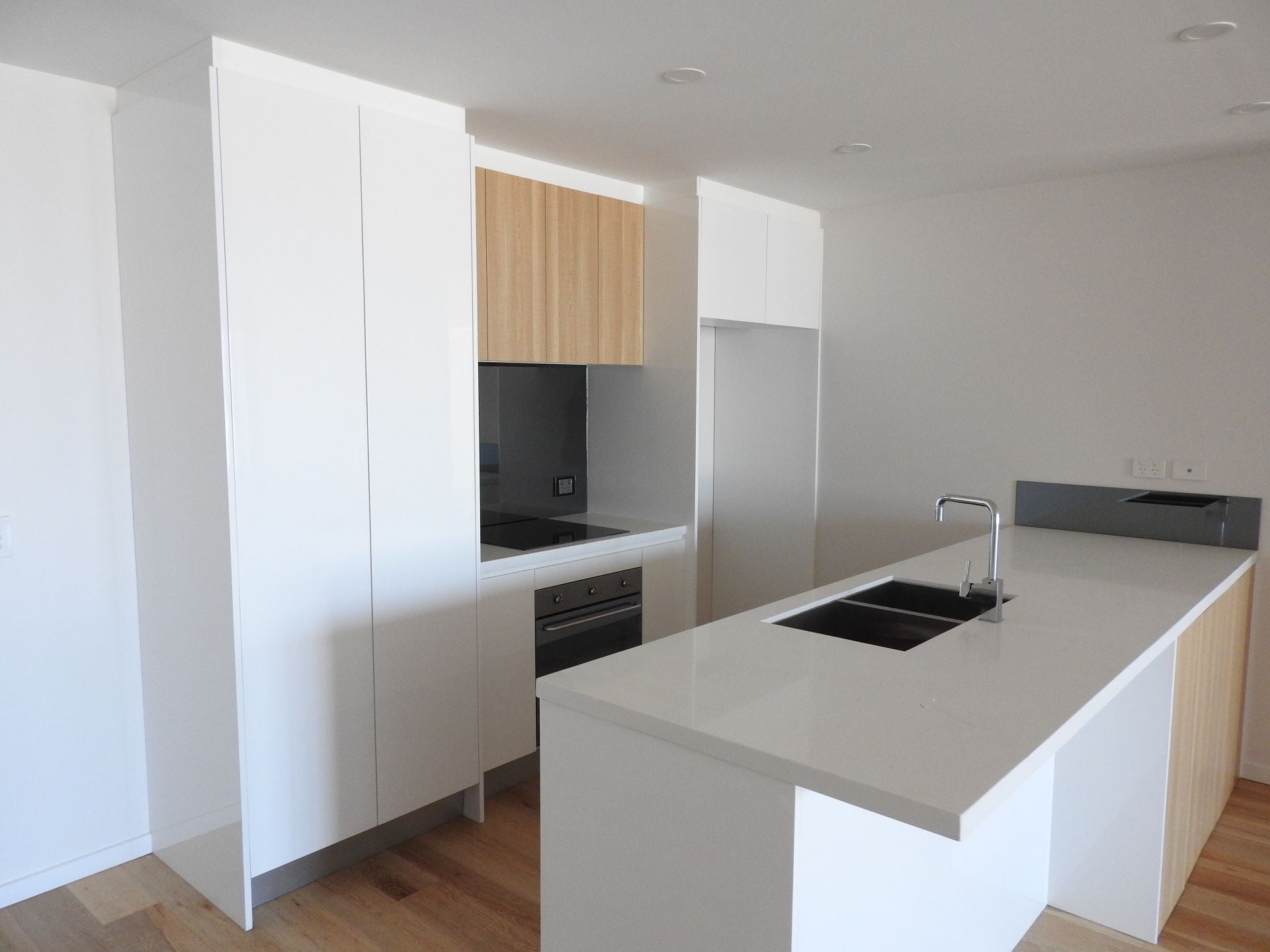 12/21-23 Mahia Terrace Kings Beach QLD, Kings Beach - Thumbnail 2