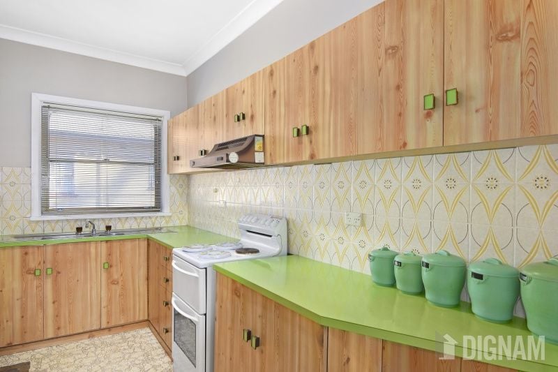 Sold property 810000 for 6 Hicks Street Russell Vale , NSW 2517