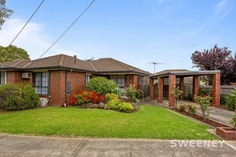 An Ideal Opportunity to Live or Invest in this Idyllic Bayside Suburb!