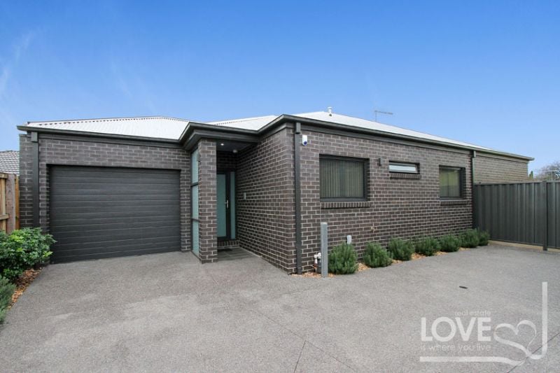 3/36 Banff Street, Reservoir