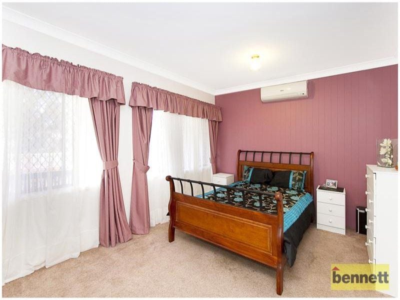 35 Bradley Road, South Windsor - Thumbnail 4