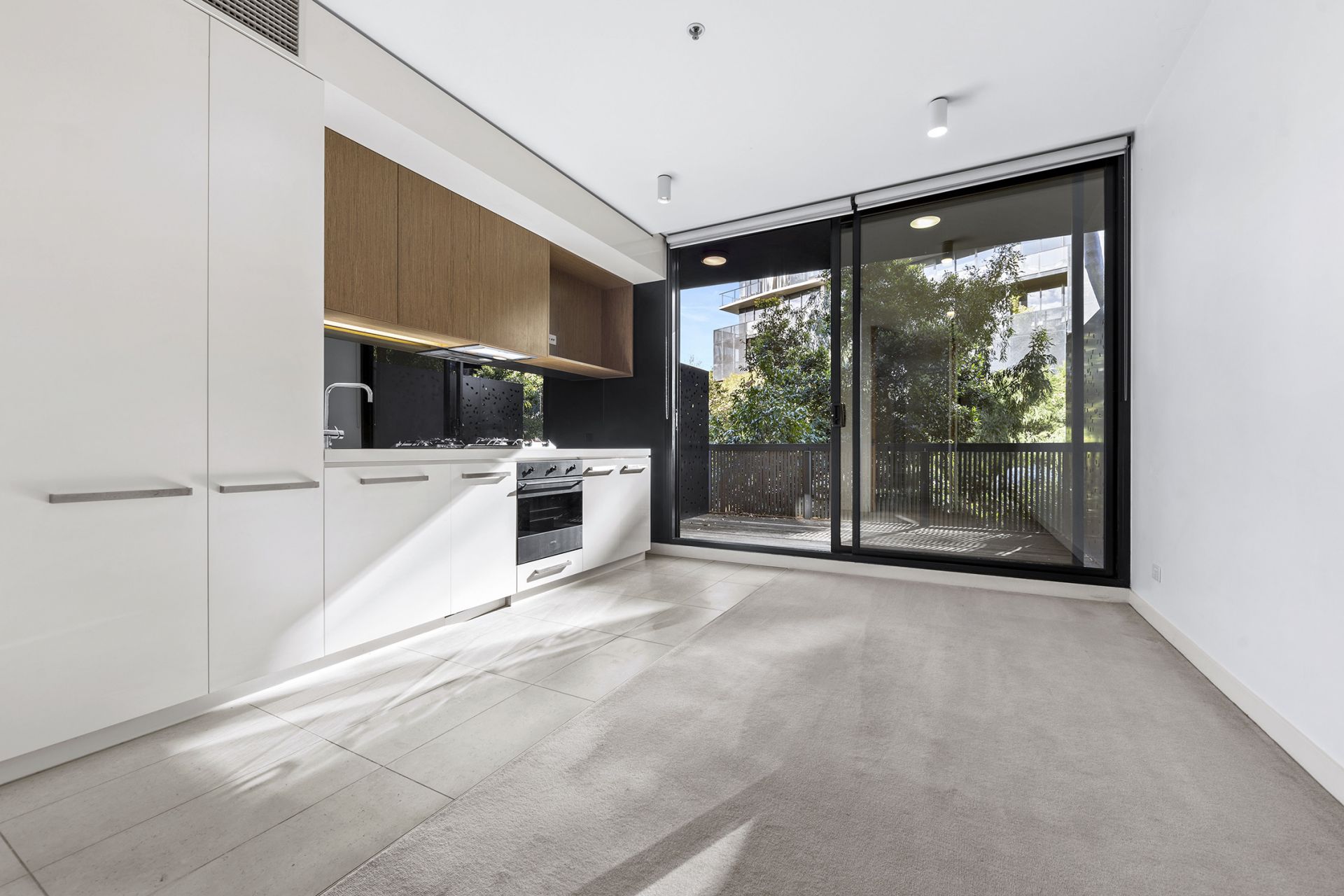 3/3 Clara Street, South Yarra - Thumbnail 2