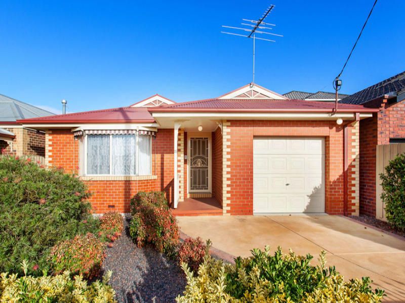 15 Brennan   Crt, Altona Meadows - Thumbnail 2
