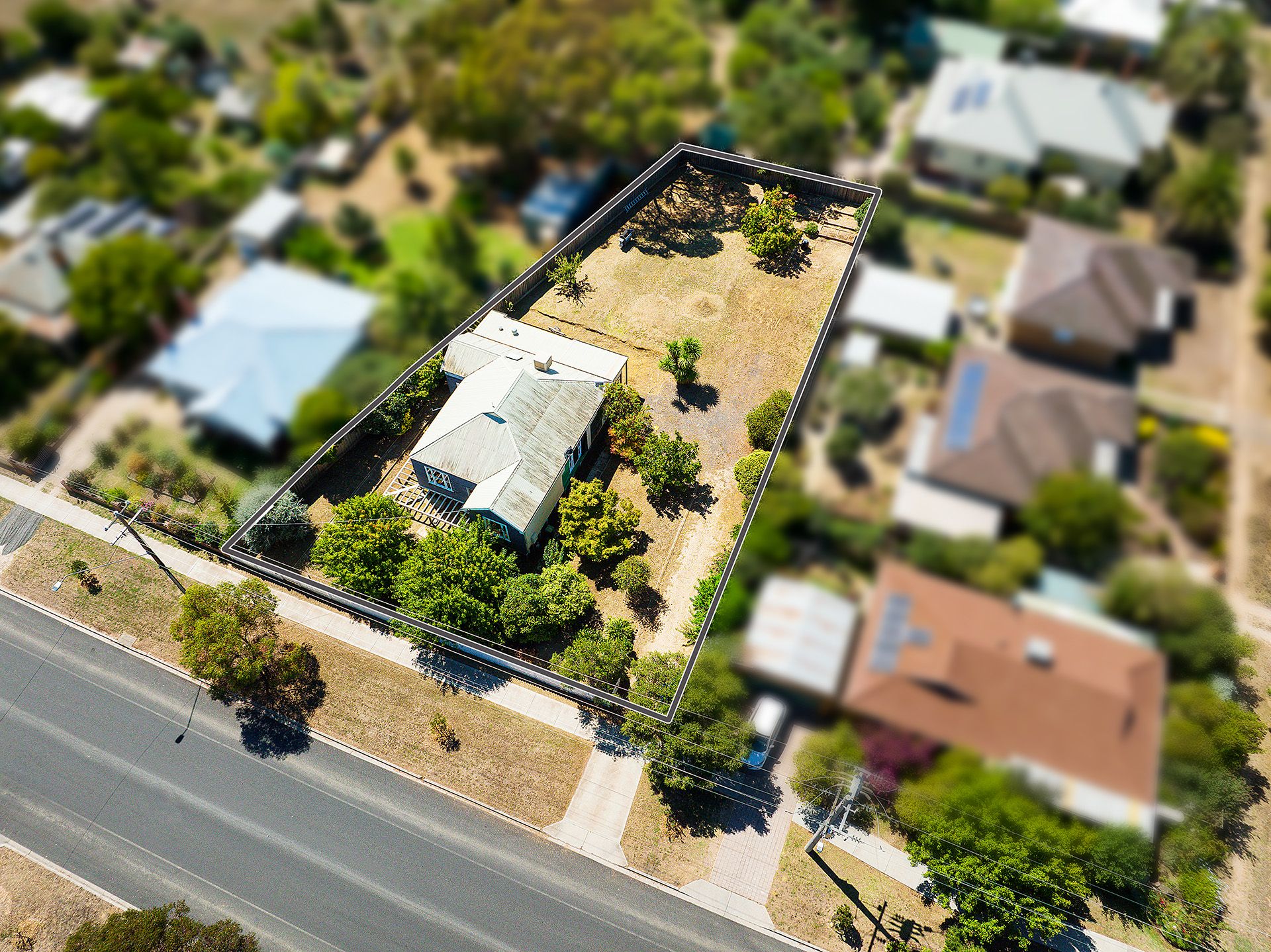 31 Wheeler Street, Castlemaine - Thumbnail 2