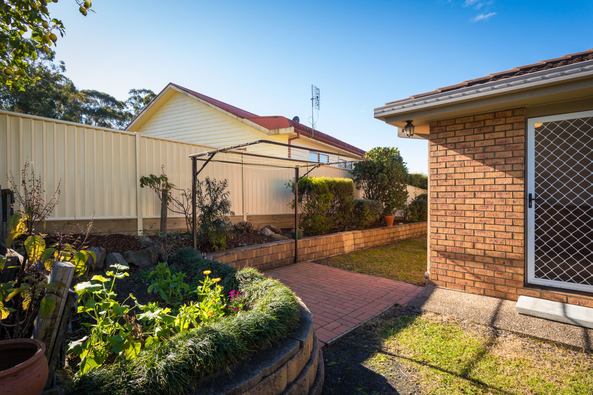 3/8 IVES STREET, Pambula