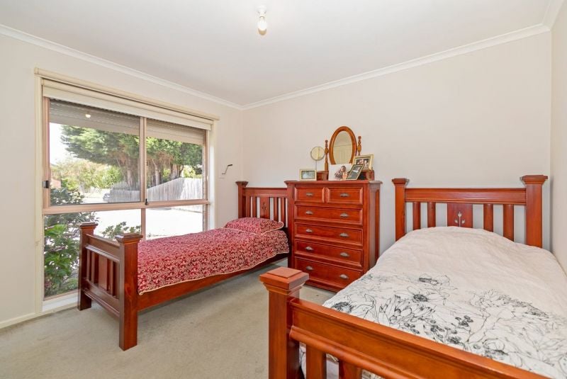 79 Grand Parade, Epping