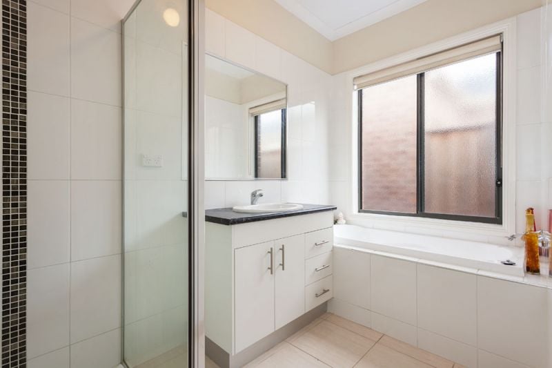 49 Tuross Crescent, South Morang - Thumbnail 5