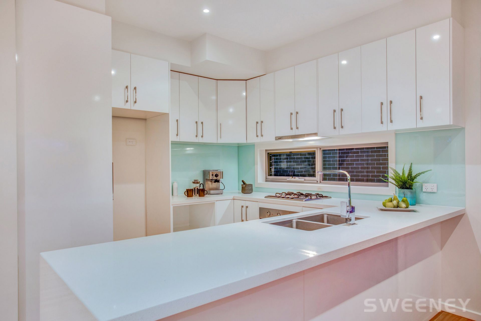 33 Somers Parade, Altona - Thumbnail 5