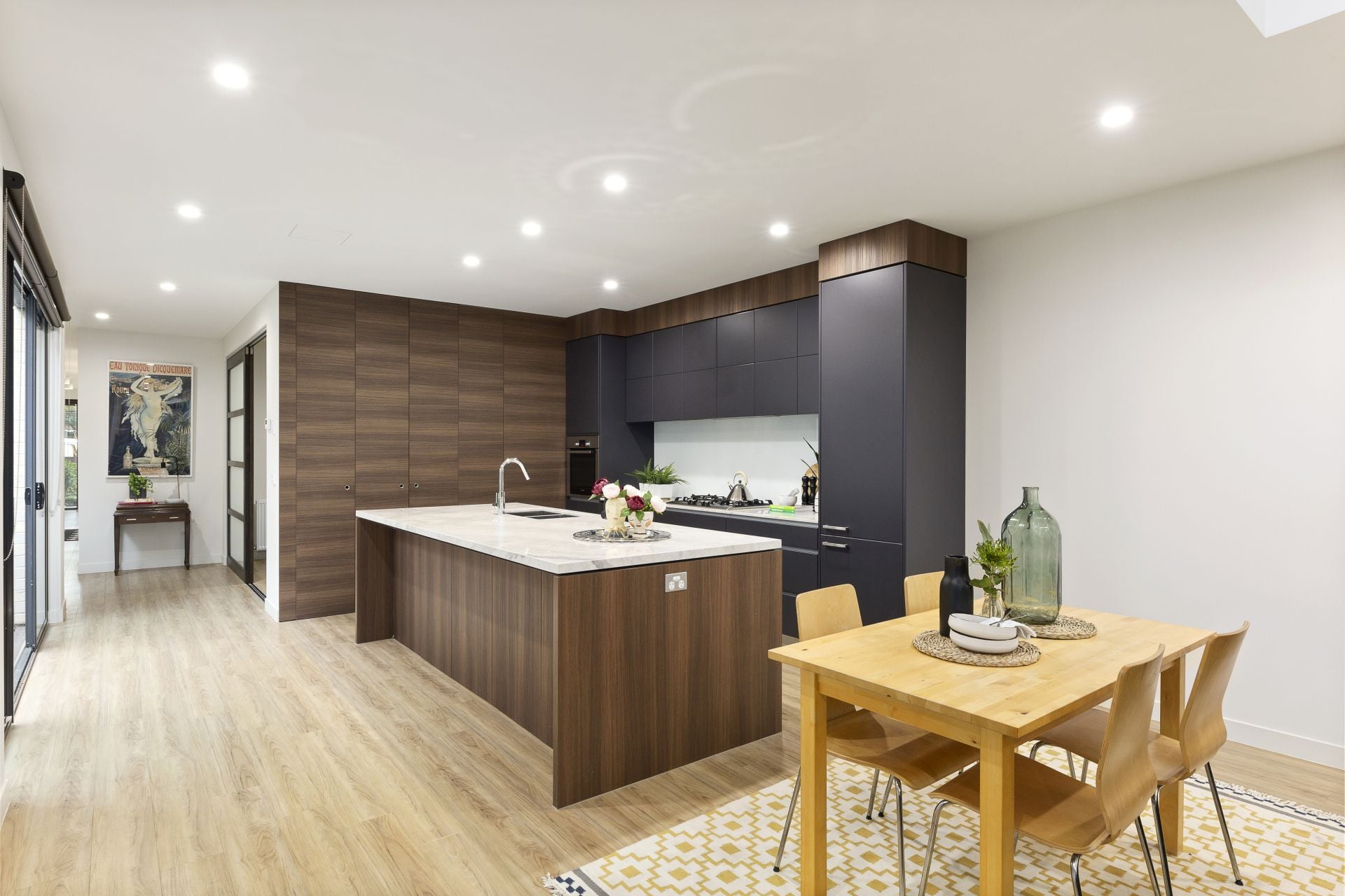 Beautifully Finished Townhouse Ideal For Family Life