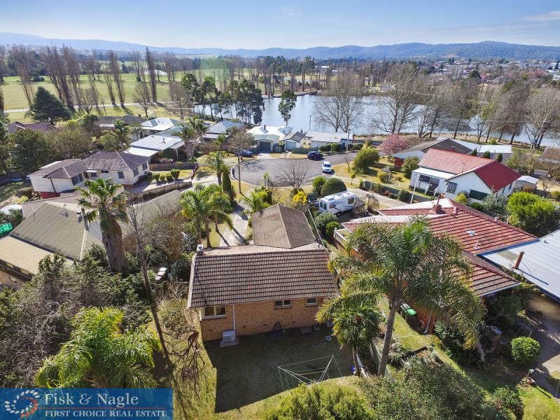 4 Parbery Crescent, Bega, Bega - Thumbnail 4