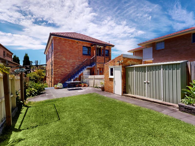 FIND YOUR DREAM Whitehouse Real Estate