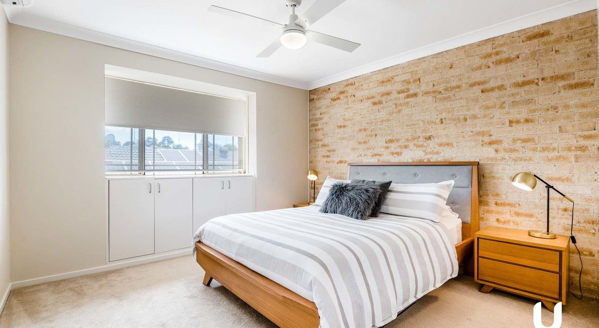 Campbelltown 2/63 Macquarie Avenue
