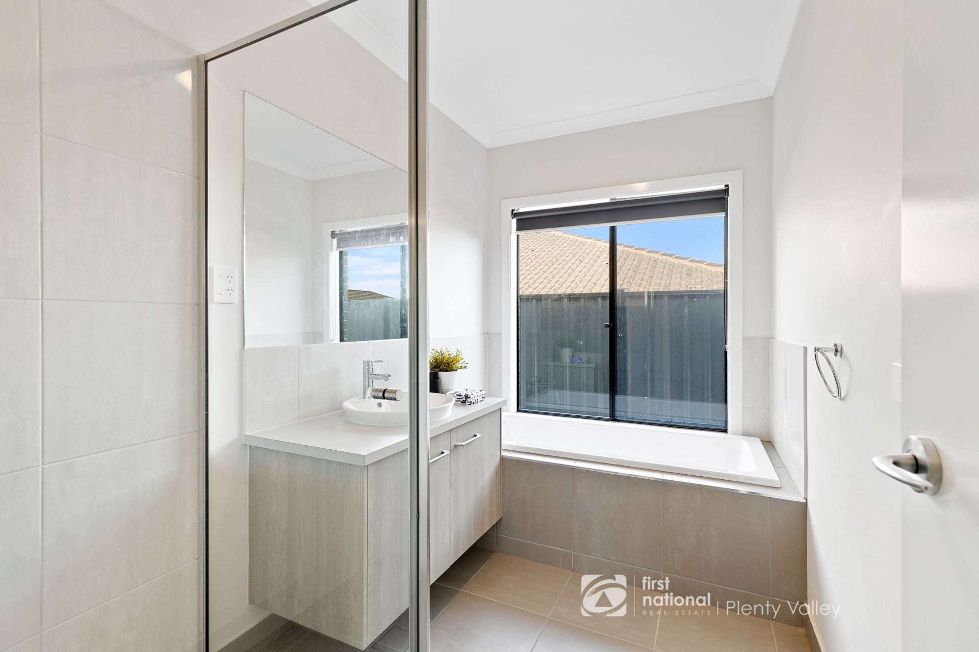 4 Wagonwheel Street Mernda, Mernda - Thumbnail 2