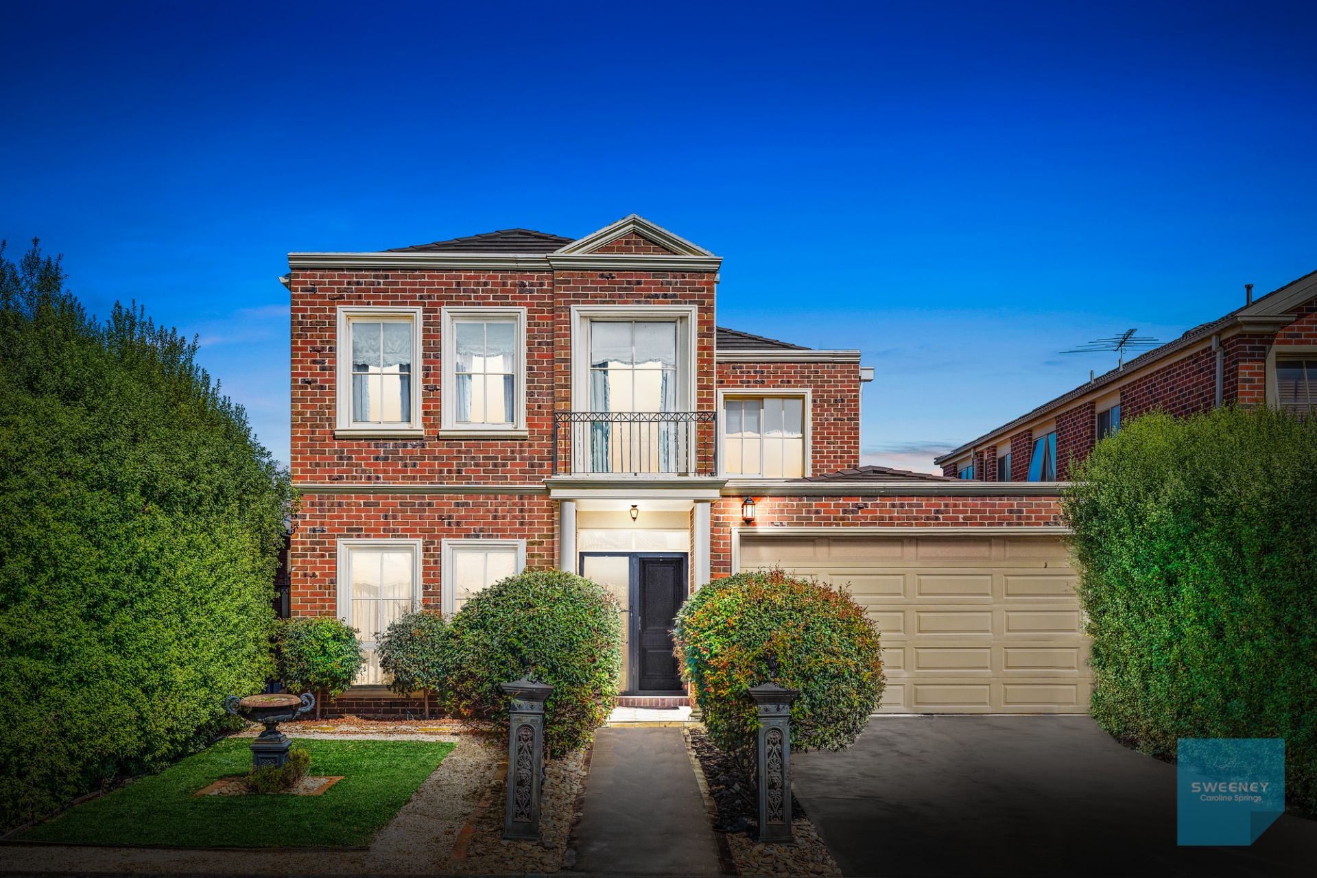 12 Lake Eyre Place, Caroline Springs - Thumbnail 2
