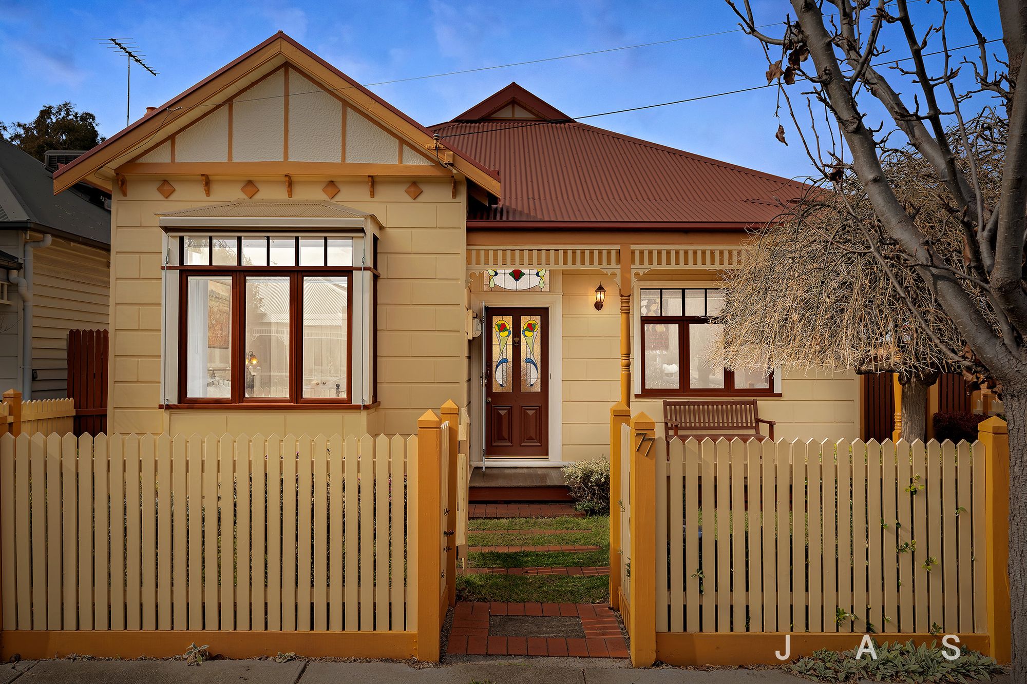 77 Queensville Street, Kingsville, Kingsville - Thumbnail 2