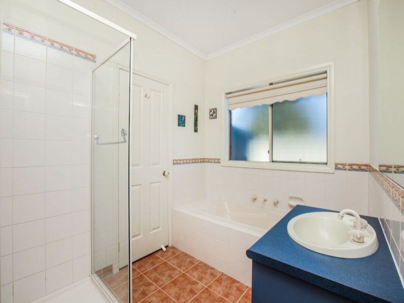 10 Millstream Way, Caroline Springs - Thumbnail 8