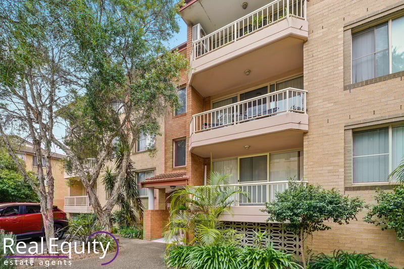 Real Estate For Lease 4/4 Mead Drive Chipping Norton , NSW