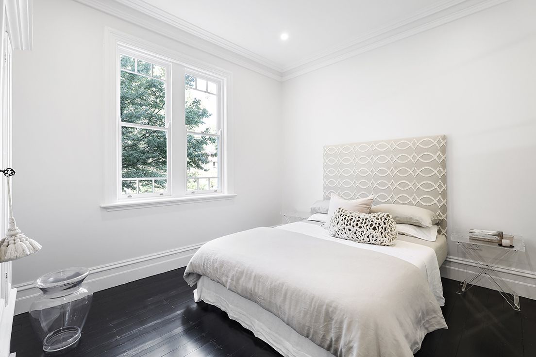 19 Everglades Avenue Leura 2780