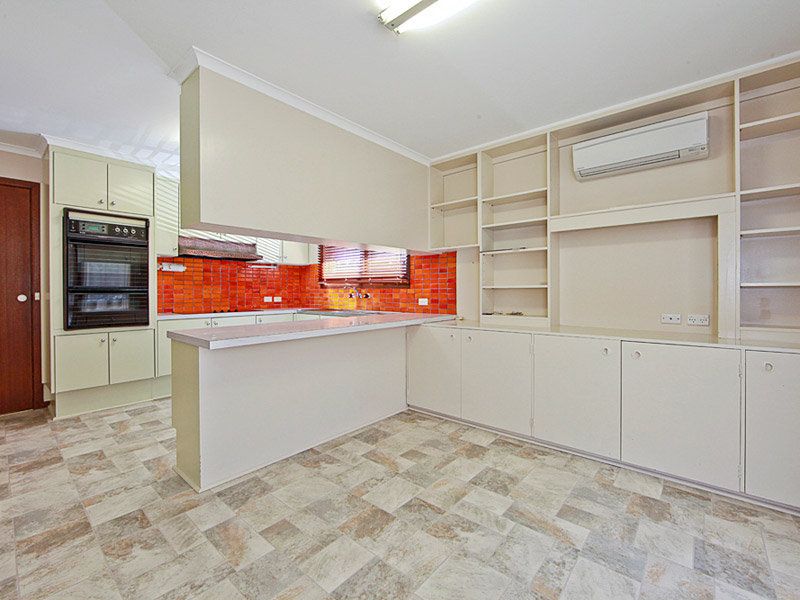 70 Namatjira Drive, Stirling - Thumbnail 5
