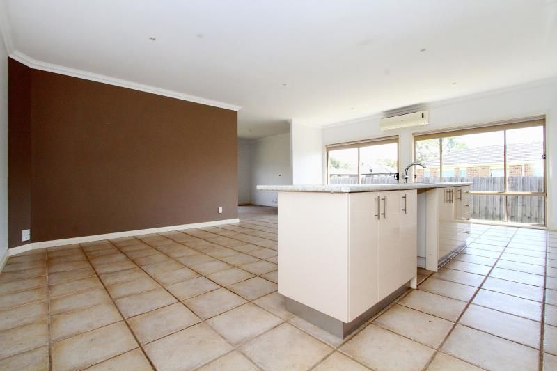 LARGE HOME IN A GREAT LOCATION    *Insp Sat 6th Sep @ 12:20pm*