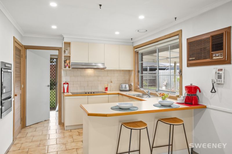 4 Hoddle Way, Altona Meadows - Thumbnail 5