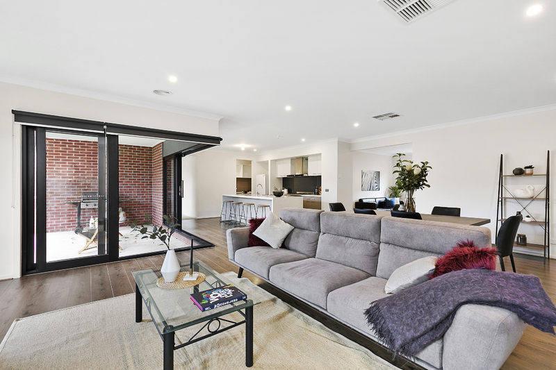 2159 Warralily Blvd  ARMSTRONG CREEK VIC, Armstrong Creek - Thumbnail 2