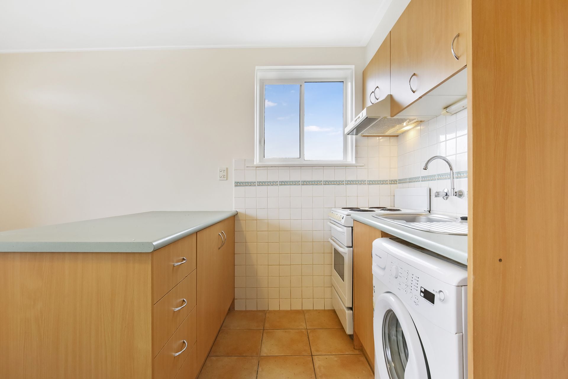 Cosy & Secure, One Bedroom Apartment in Prime Location