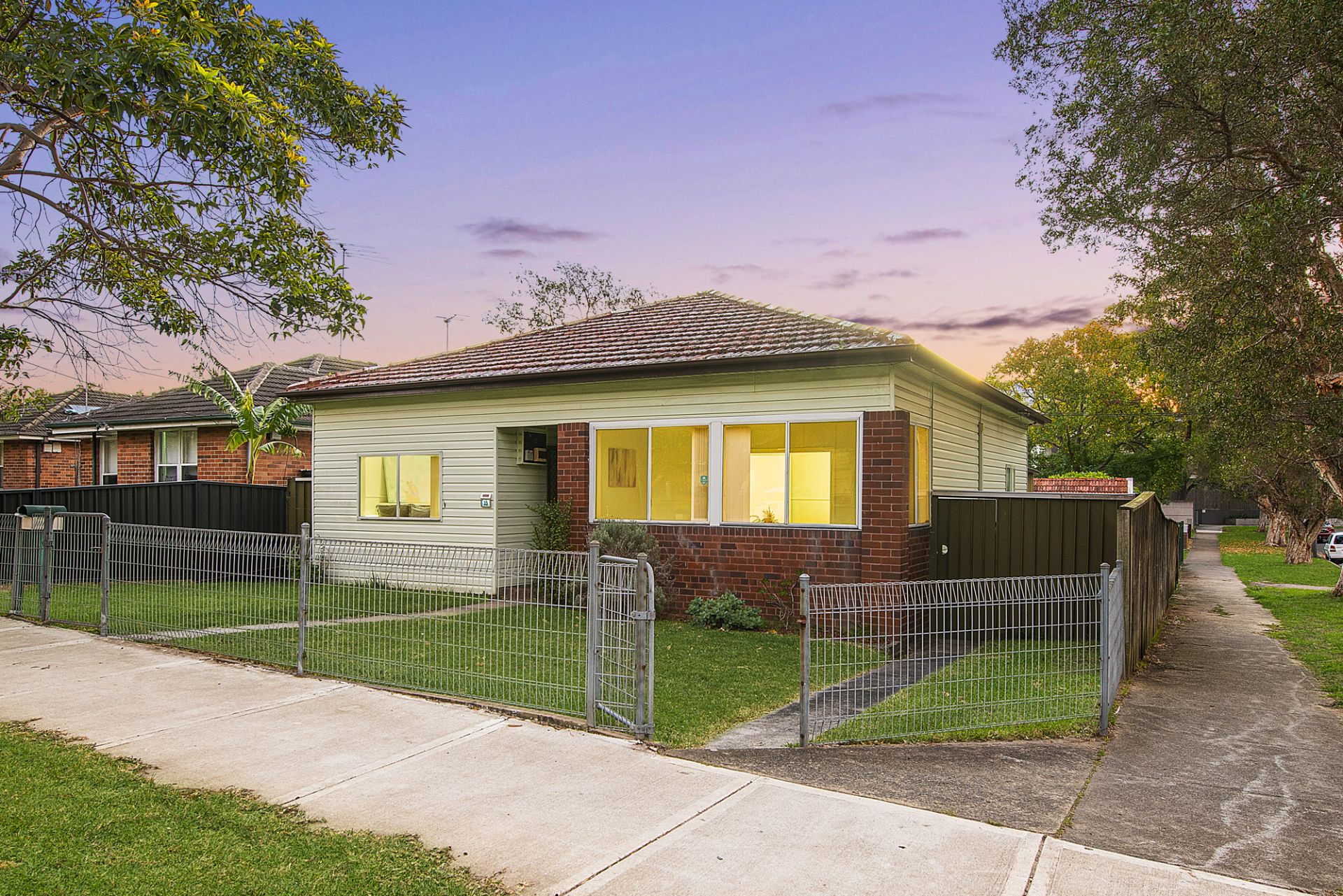 33 Courallie Avenue, Homebush West, West - Thumbnail 3