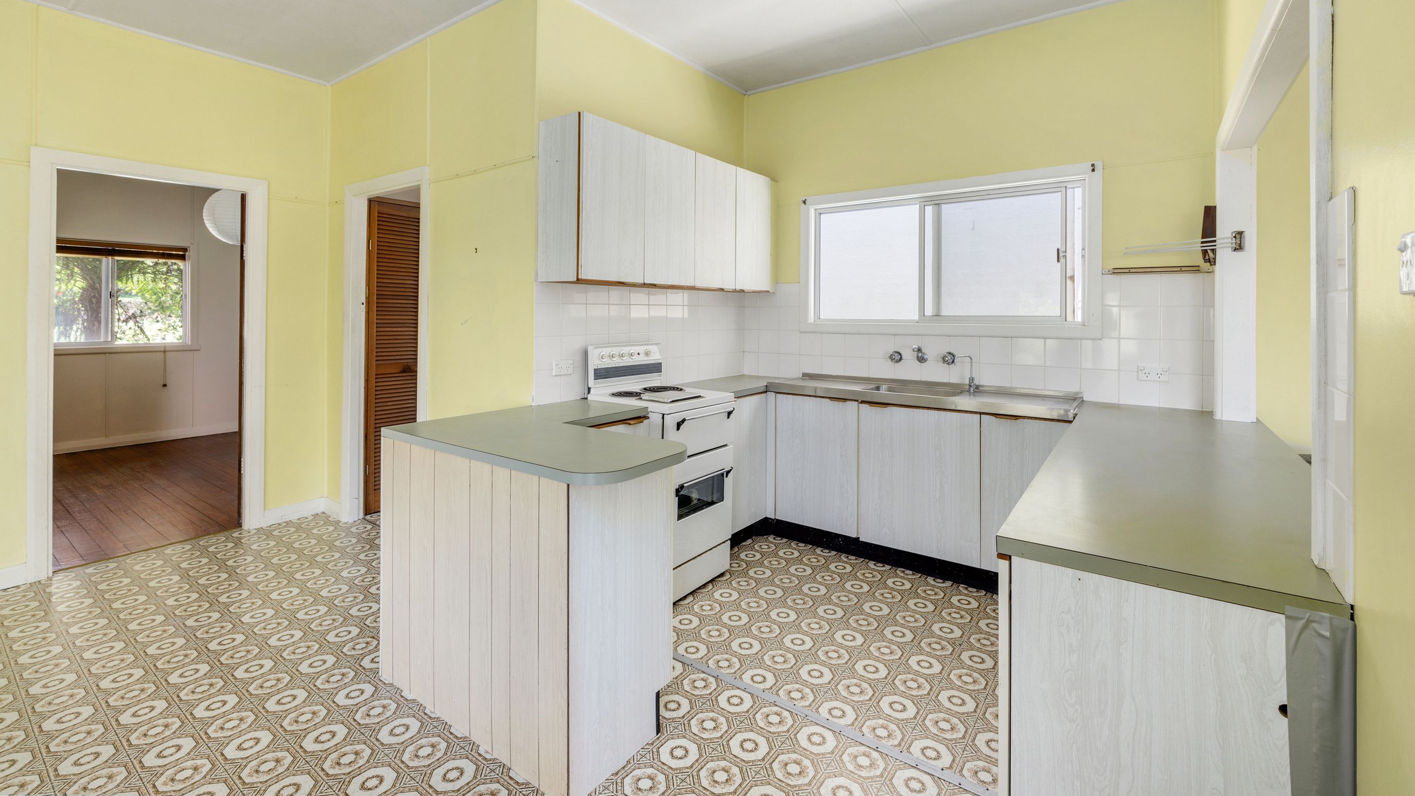 16 Elizabeth Street, BONNY HILLS NSW 2445