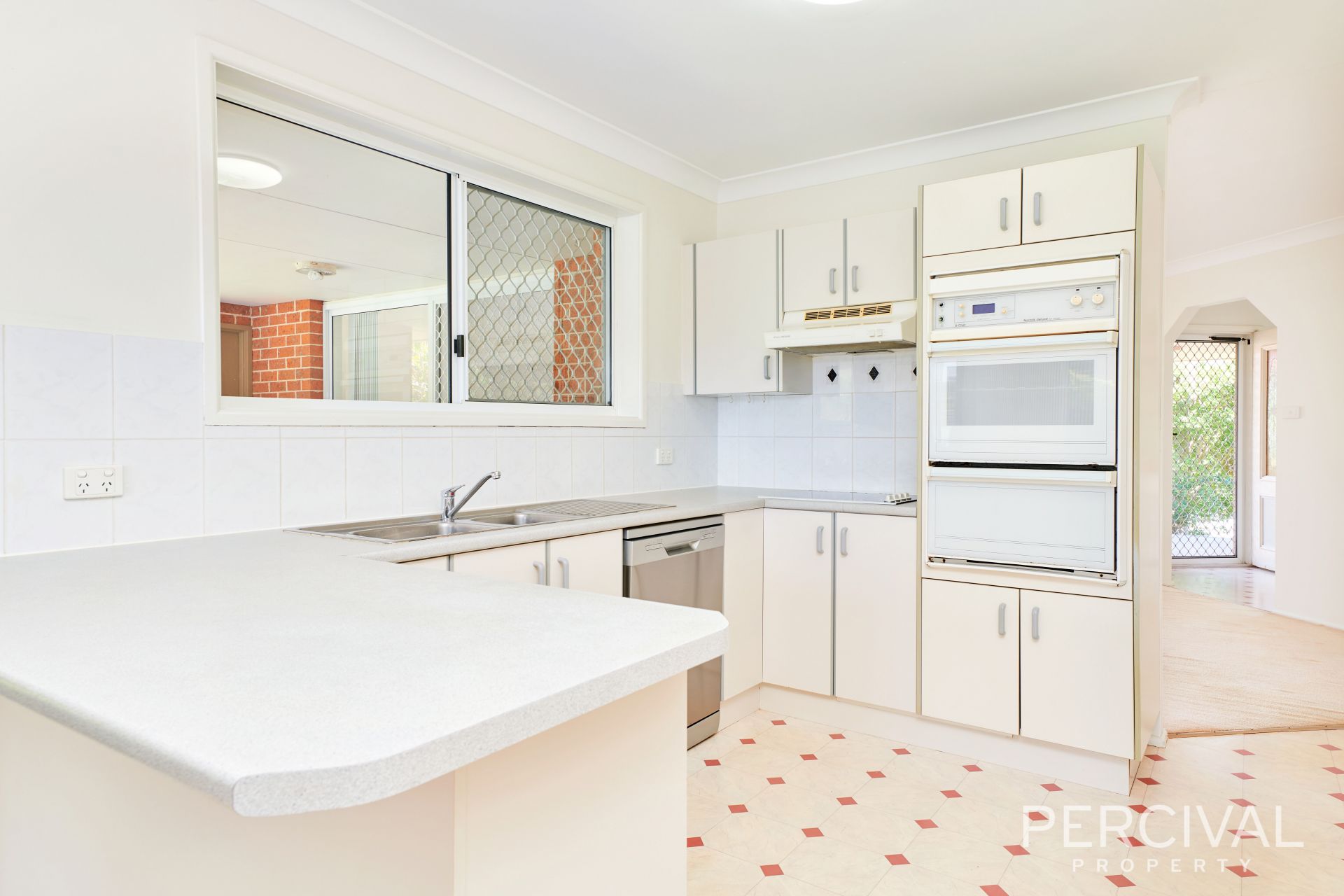 8 Crestwood Drive Port Macquarie NSW, Port Macquarie - Thumbnail 3