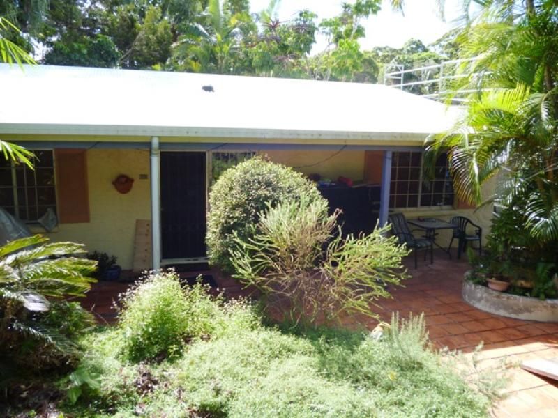 11 Woyin Street ALEXANDRA HEADLAND QLD, Alexandra Headland - Thumbnail 2
