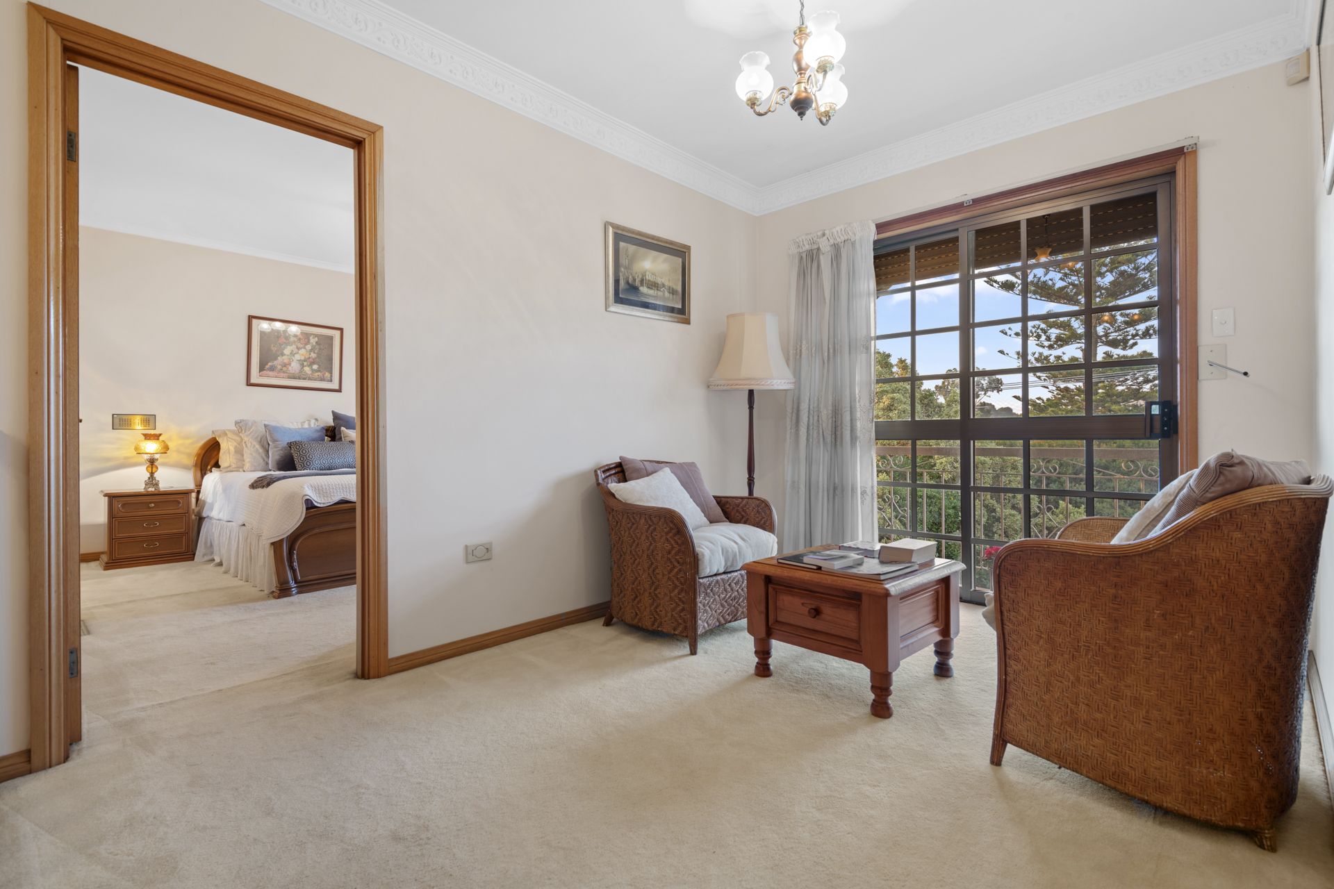 GOLDEN OPPORTUNITY ON GOLDSMITH