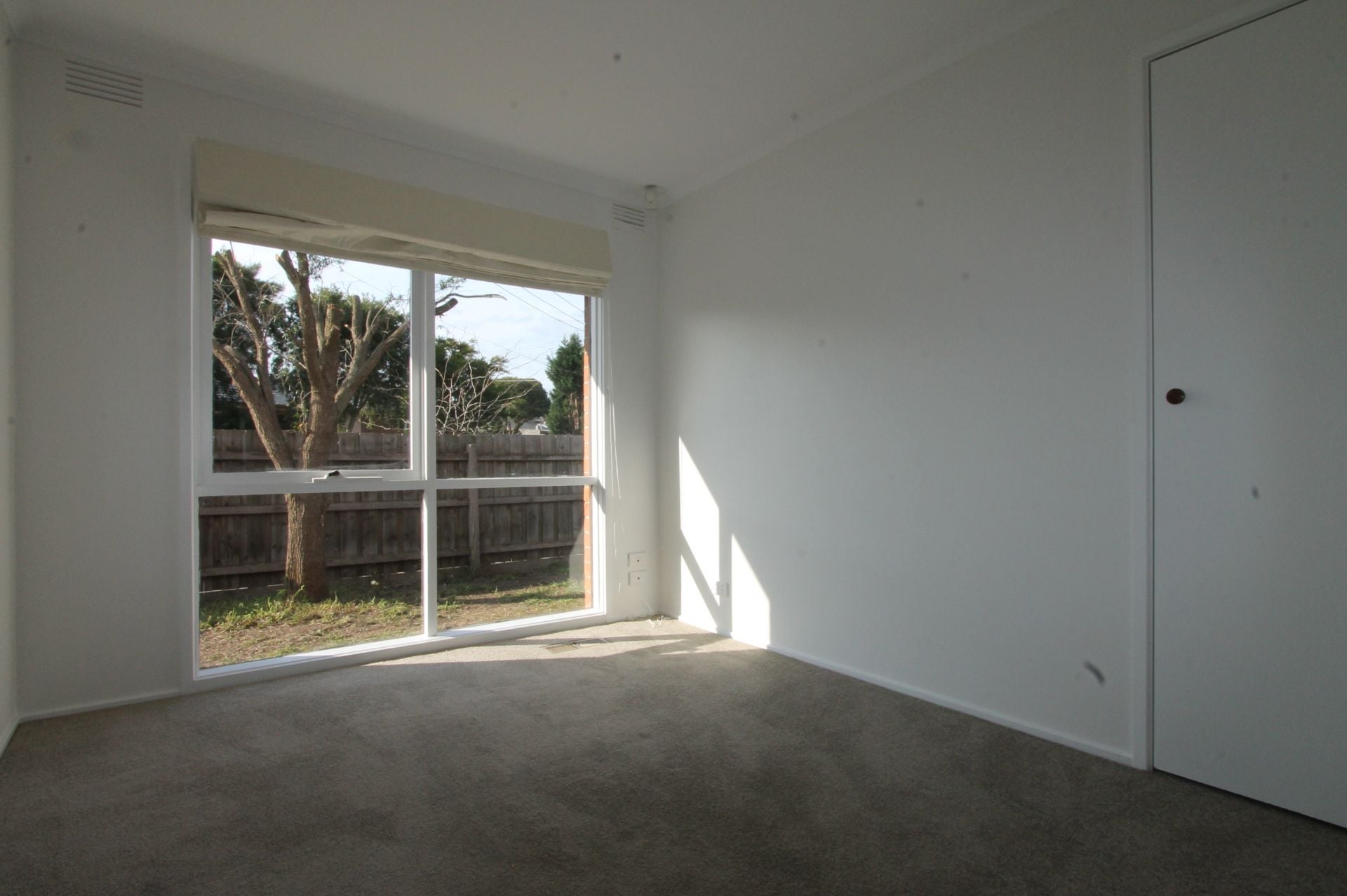 MUST SEE FAMILY HOME!!