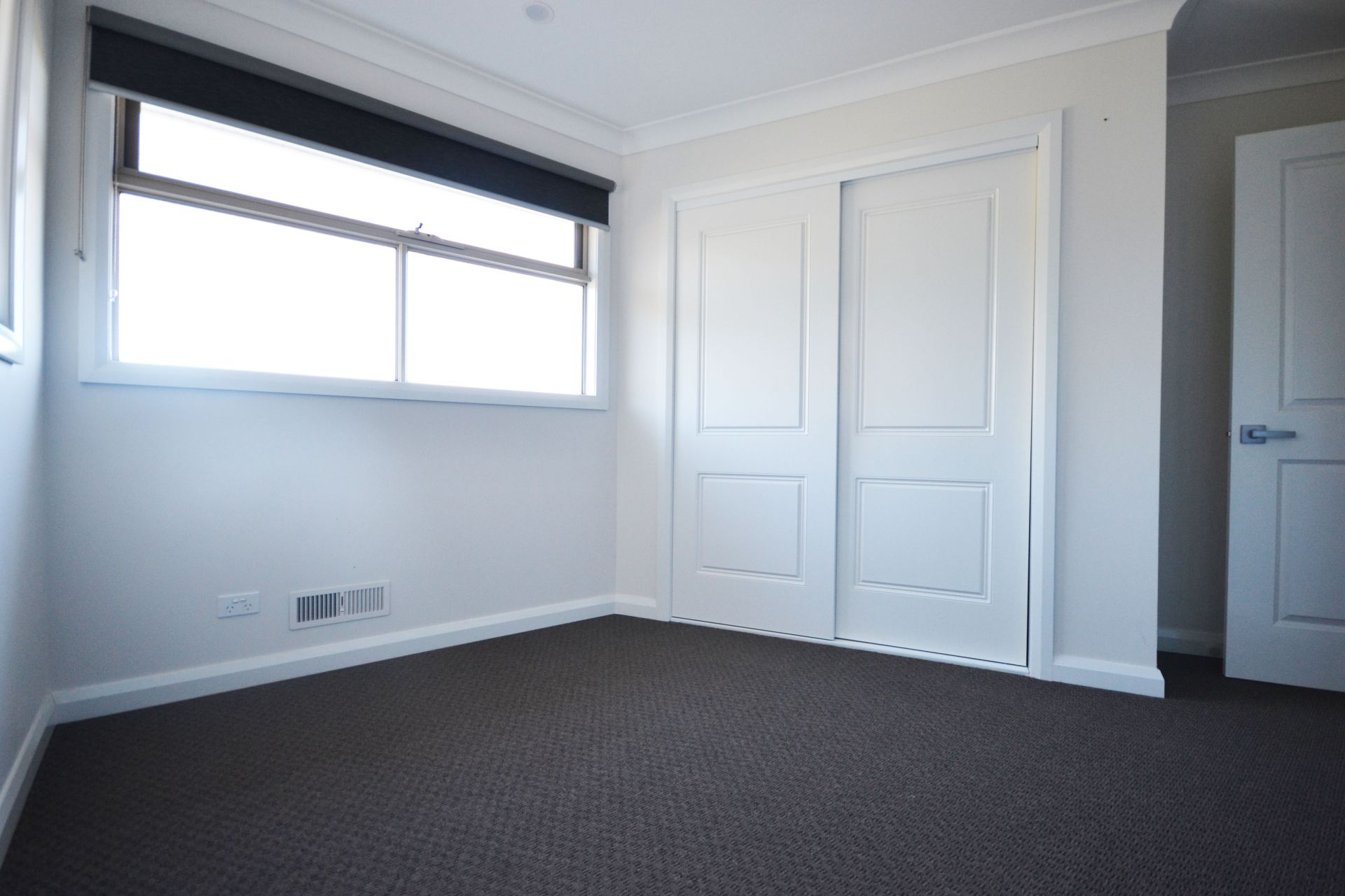 CONTEMPORARY DELIGHT - THE EPITOME OF ELEGANCE WITH PARKLAND VIEWS
