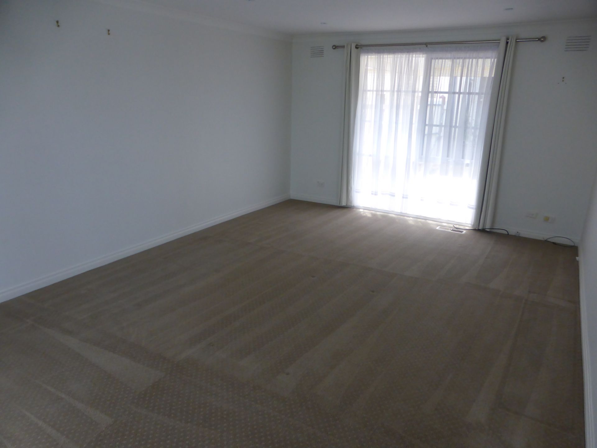 Beautifully Presented Family Home!