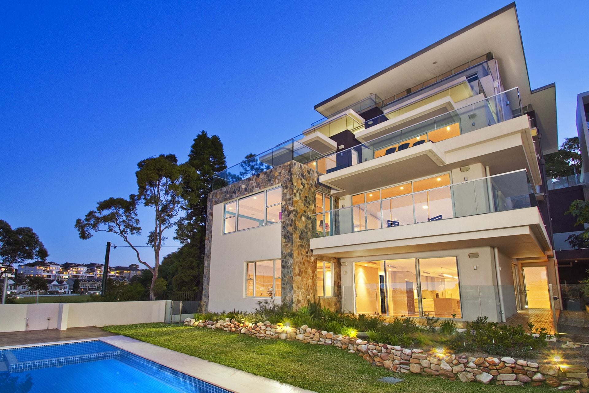 Unit 1/4 Walton Crescent, ABBOTSFORD NSW 2046, Abbotsford - Thumbnail 2