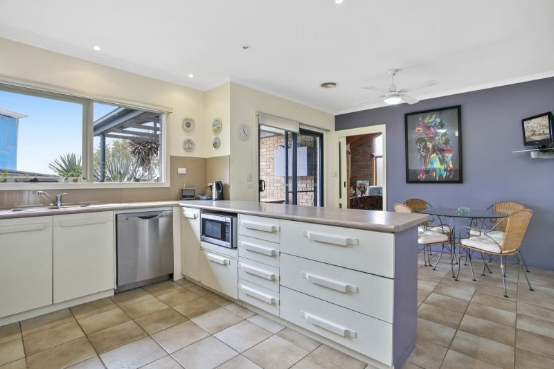 1 Tailor Close Ocean Grove VIC, Ocean Grove - Thumbnail 7