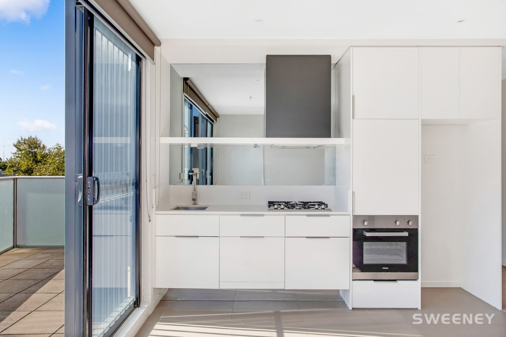 204 /112-114 Pier Street, Altona - Thumbnail 5