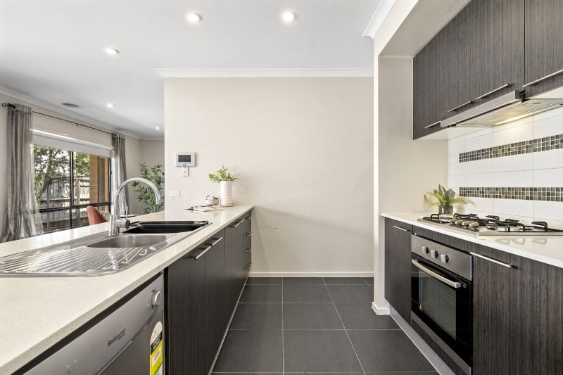 17 Prilep Heights, Lalor