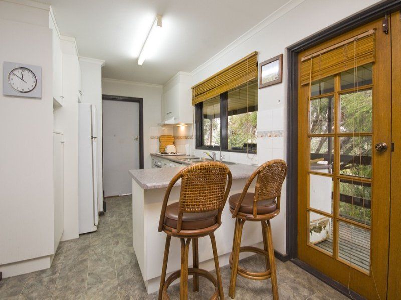 41 Flinders Drive Valley View 5093