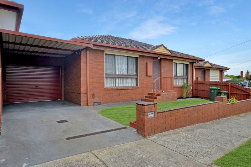 2/27 Mount Street, Preston